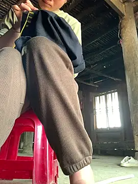 Naalyy online show from 04-14-26, 02:16