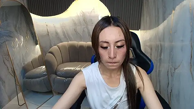 katalina r  online show from 04-10-26, 08:05