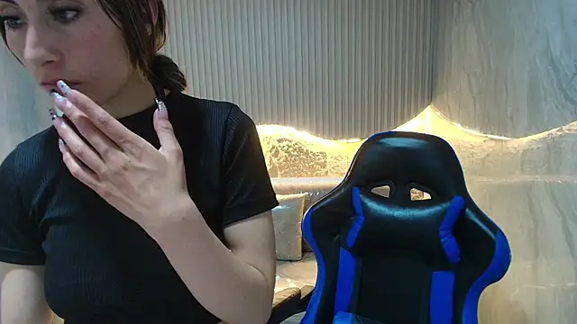 katalina r  online show from 02-20-26, 06:59