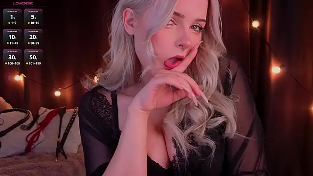 Snapshot of ShyniAlice chatting on 02-25-26, 05:07 ShyniAlice online show from 02-25-26, 05:07