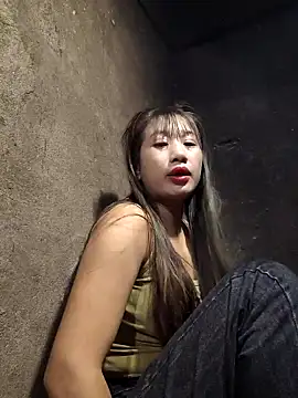 apple0011 online show from 02-12-26, 03:39