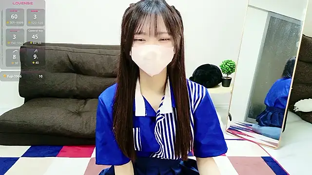 Snapshot of Nanamin- chatting on 05-25-26, 11:31 Nanamin- online show from 05-25-26, 11:31