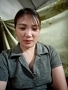 Snapshot of Nunaa2x chatting on 07-02-26, 03:40 Nunaa2x online show from 07-02-26, 03:40