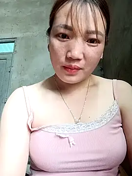Snapshot of Nunaa2x chatting on 05-05-26, 05:32 Nunaa2x online show from 05-05-26, 05:32