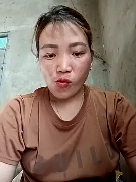 Snapshot of Nunaa2x chatting on 05-23-26, 07:18 Nunaa2x online show from 05-23-26, 07:18