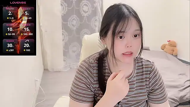Snapshot of Lumi_36i chatting on 05-15-26, 10:02 Lumi 36i online show from 05-15-26, 10:02