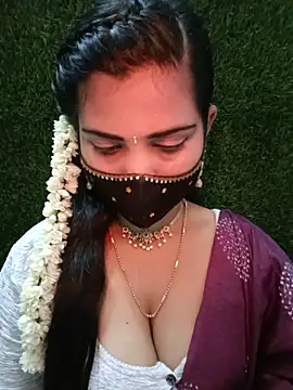 Snapshot of Nithyatamil chatting on 05-14-26, 05:21 Nithyatamil online show from 05-14-26, 05:21
