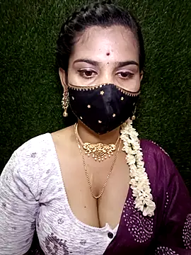 Snapshot of Nithyatamil chatting on 04-23-26, 05:36 Nithyatamil online show from 04-23-26, 05:36