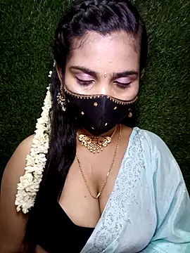 Snapshot of Nithyatamil chatting on 04-20-26, 05:25 Nithyatamil online show from 04-20-26, 05:25