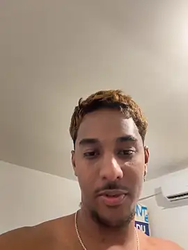 Axel black10 online show from 03-04-26, 06:59