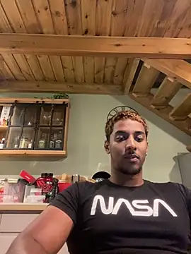 Axel black10 online show from 02-08-26, 03:21