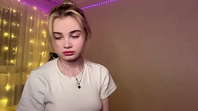 KariJarecke online show from 01-14-26, 01:04