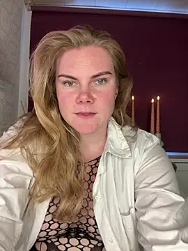 SexyBlondJoanna online show from 02-16-26, 03:21