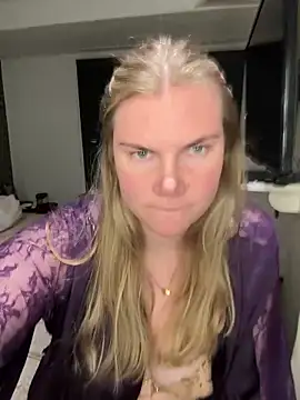 SexyBlondJoanna online show from 03-01-26, 06:19