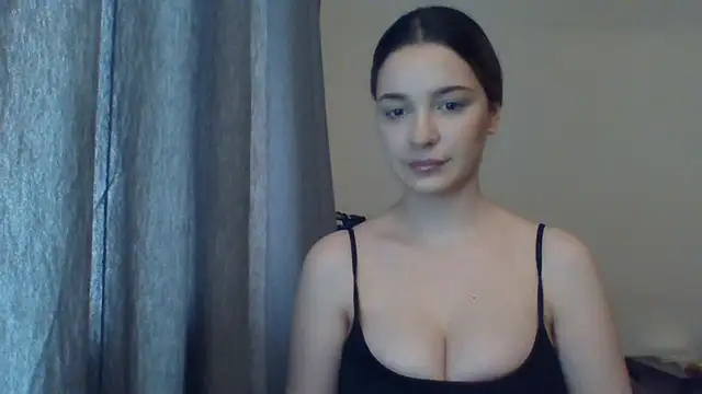 EvelineMagnetic online show from 04-19-26, 02:18