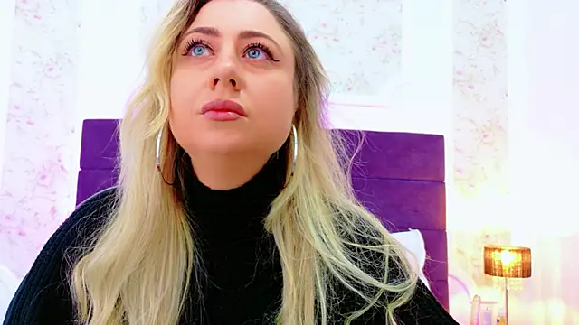 EvelinHill online show from 02-10-26, 04:55