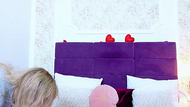 EvelinHill online show from 03-02-26, 05:08