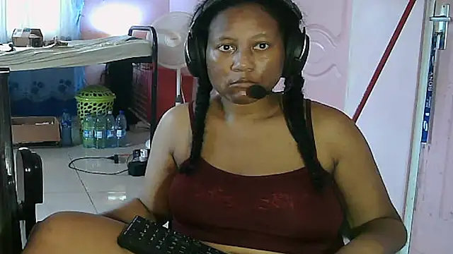Eirondra valeen online show from 07-25-26, 03:51