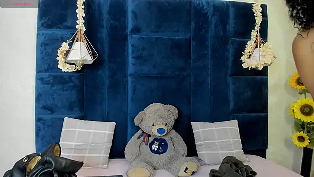 Laura Miller1 online show from 03-14-26, 08:15