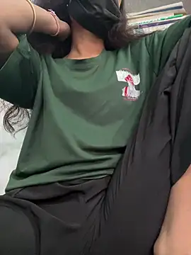 paribaby09 online show from 03-19-26, 05:51