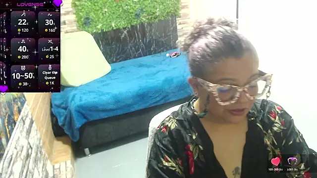 Snapshot of mia_pazzi chatting on 01-13-26, 08:57 mia pazzi online show from 01-13-26, 08:57