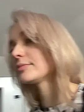 aka Blonde online show from 01-12-26, 05:58