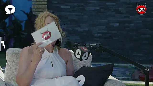 Snapshot of hollyrandall chatting on 02-28-26, 07:24 hollyrandall online show from 02-28-26, 07:24