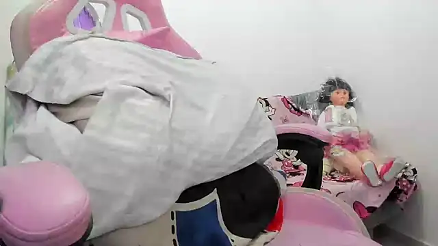 jenniferbodys online show from 06-04-26, 10:36