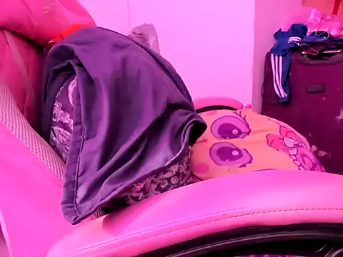 Snapshot of jenniferbodys chatting on 02-13-26, 08:53 jenniferbodys online show from 02-13-26, 08:53