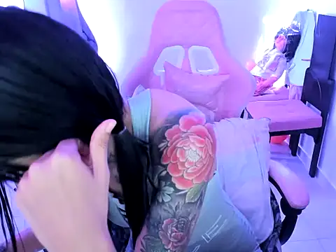 Snapshot of jenniferbodys chatting on 02-08-26, 09:56 jenniferbodys online show from 02-08-26, 09:56