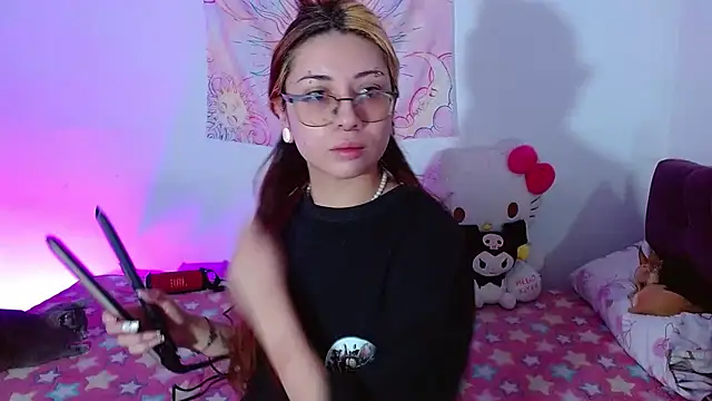 kittymiauu444 online show from 07-25-26, 12:11