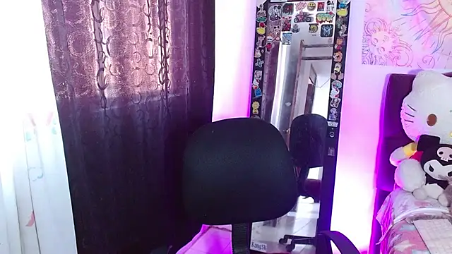 Snapshot of kittymiauu444 chatting on 02-11-26, 03:12 kittymiauu444 online show from 02-11-26, 03:12