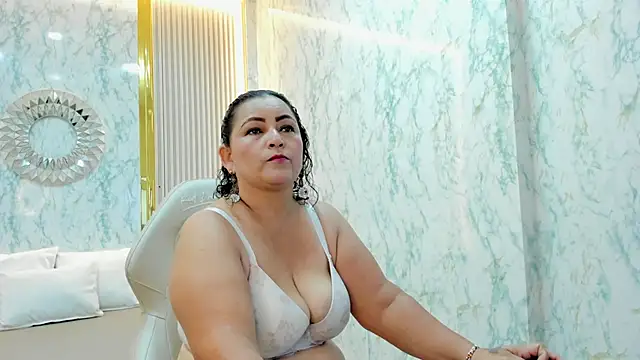 AnaVelveet online show from 01-13-26, 03:21