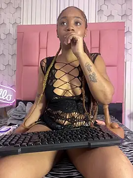 Snapshot of sophiia_swet chatting on 02-10-26, 03:55 sophiia swet online show from 02-10-26, 03:55