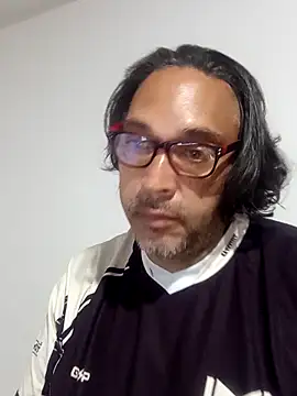 Snapshot of Big_vittollo chatting on 02-13-26, 02:33 Big vittollo online show from 02-13-26, 02:33