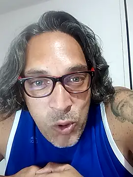 Snapshot of Big_vittollo chatting on 02-08-26, 02:09 Big vittollo online show from 02-08-26, 02:09