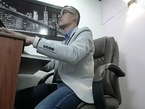 Oswalldo   online show from 02-07-26, 03:36