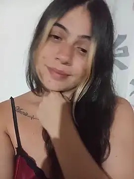Snapshot of Megan_nica chatting on 05-24-26, 01:05 Megan nica online show from 05-24-26, 01:05