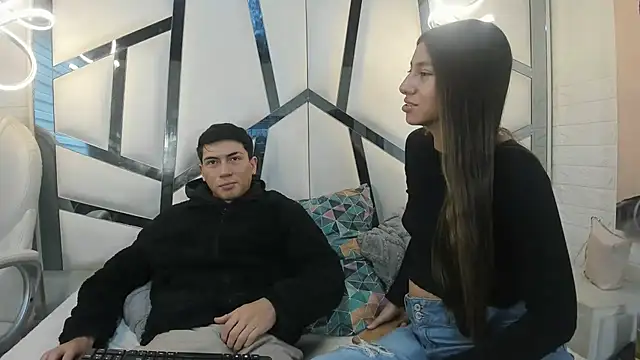 Snapshot of ScarlettAndLucas chatting on 02-23-26, 12:50 ScarlettAndLucas online show from 02-23-26, 12:50