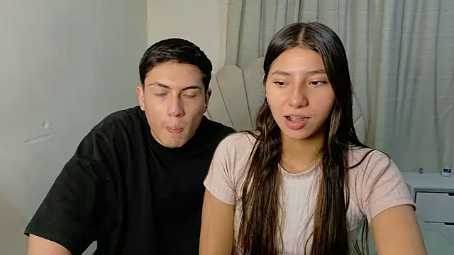 Snapshot of ScarlettAndLucas chatting on 05-25-26, 12:10 ScarlettAndLucas online show from 05-25-26, 12:10