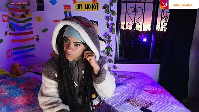Snapshot of Canela_Osada_ chatting on 07-01-26, 10:37 Canela Osada online show from 07-01-26, 10:37