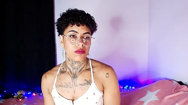 Canela Osada  online show from 05-01-26, 03:11