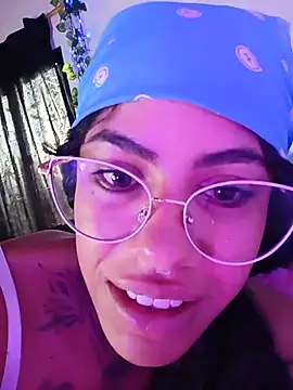 Snapshot of Canela_Osada_ chatting on 07-08-26, 11:33 Canela Osada online show from 07-08-26, 11:33