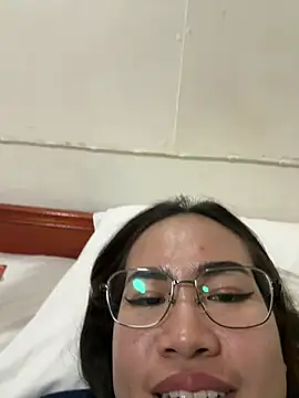 Ponthip online show from 02-04-26, 08:15