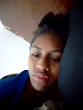 NicolVegaa online show from 04-18-26, 10:39