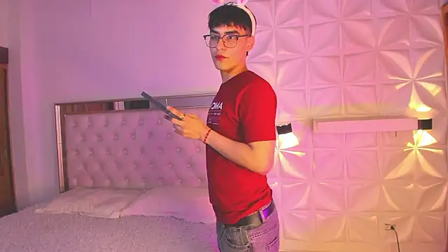 Snapshot of IamJuanJoc chatting on 02-04-26, 03:23 IamJuanJoc online show from 02-04-26, 03:23