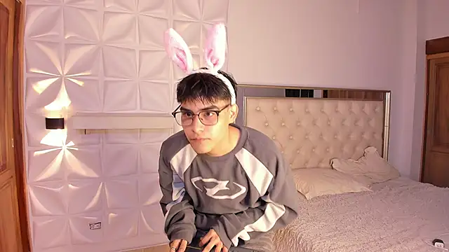 Snapshot of IamJuanJoc chatting on 02-02-26, 04:11 IamJuanJoc online show from 02-02-26, 04:11