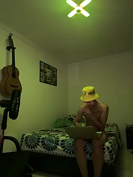 BabyAzz19 online show from 01-11-26, 03:35