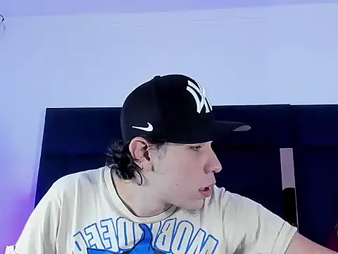 Fer And Tonny online show from 01-13-26, 07:29