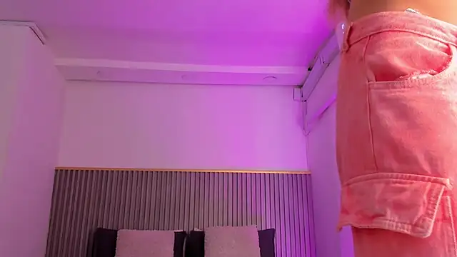 ashvalentine online show from 02-19-26, 07:55